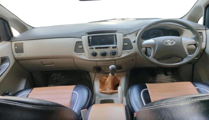 2014 Toyota Innova 2.5 GX 7 STR, Diesel, Manual, 1,15,493 km, interior