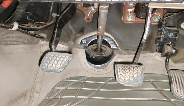 2014 Toyota Innova 2.5 GX 7 STR, Diesel, Manual, 1,15,493 km, interior