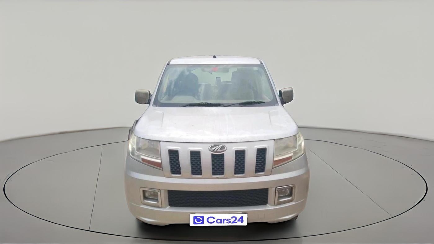 2017 Mahindra TUV300 T4, Diesel, Manual, 1,32,013 km, exterior