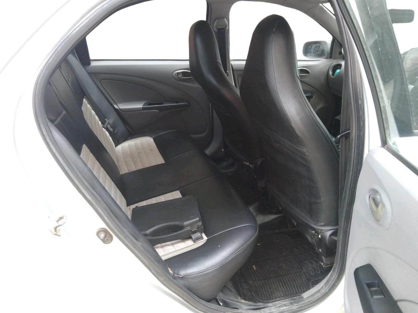 2011 Toyota Etios G, Petrol, Manual, 91,593 km, interior