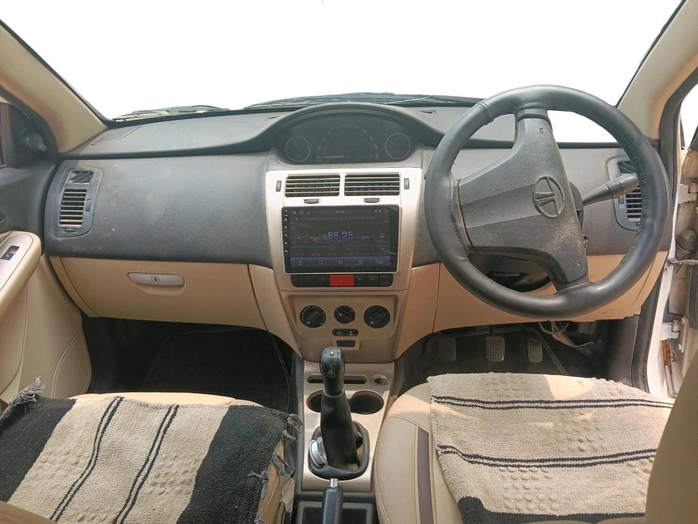 2011 Tata Indica Vista AURA 1.3 QUADRAJET, Diesel, Manual, 73,752 km, interior