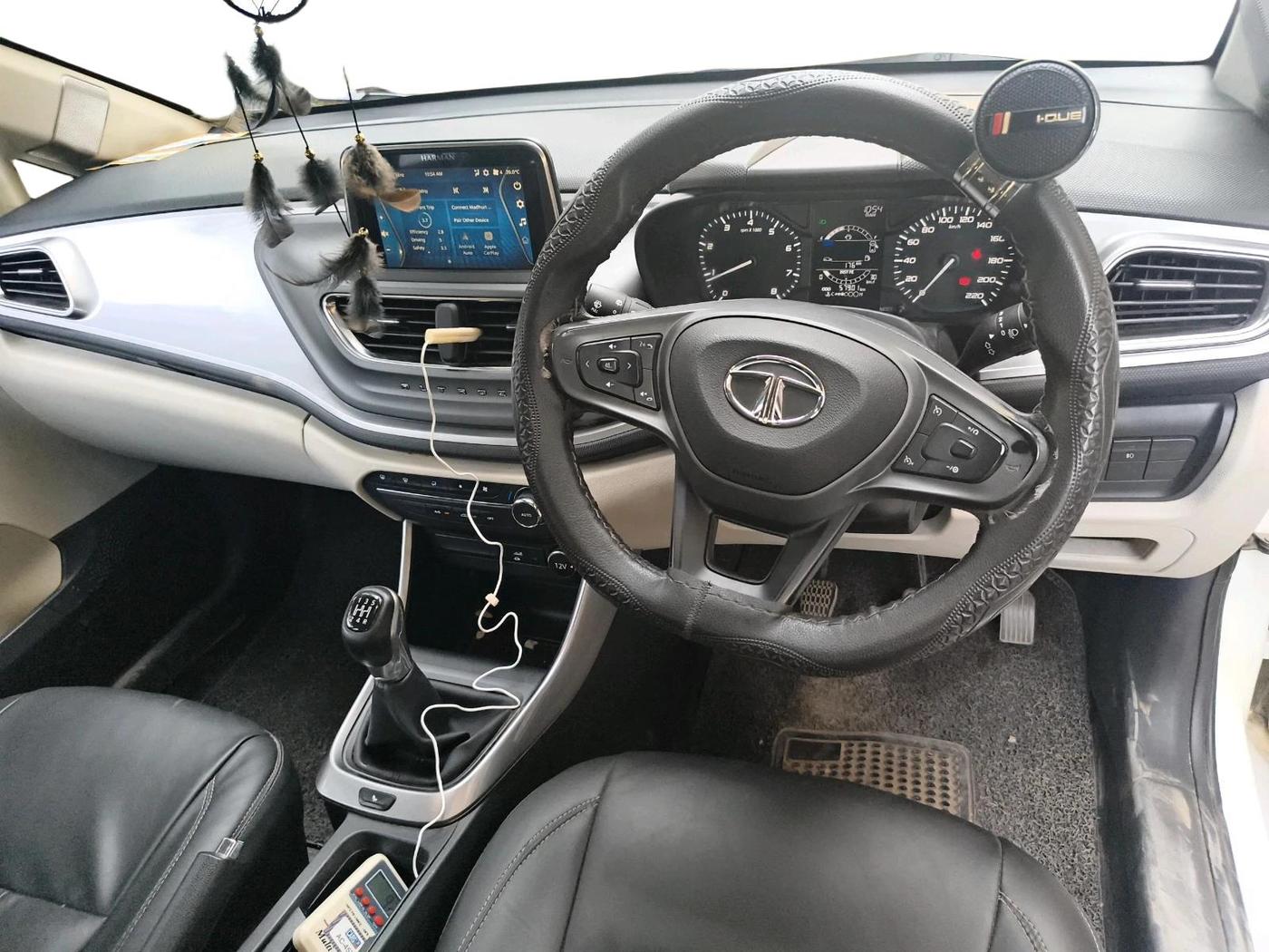 2021 Tata ALTROZ XZ DIESEL, Diesel, Manual, 57,901 km, interior