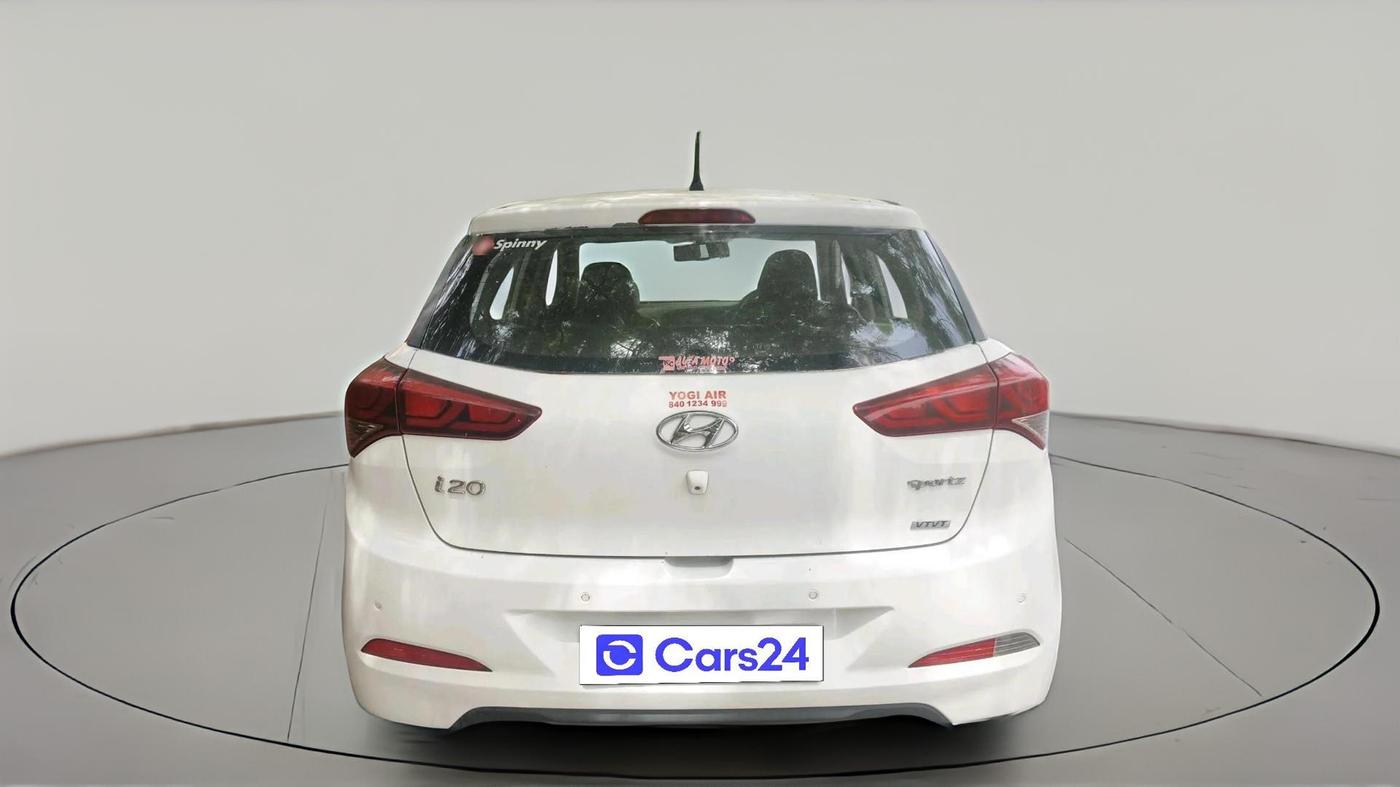 2015 Hyundai Elite i20 SPORTZ 1.2 (O), CNG, Manual, 1,10,567 km, exterior