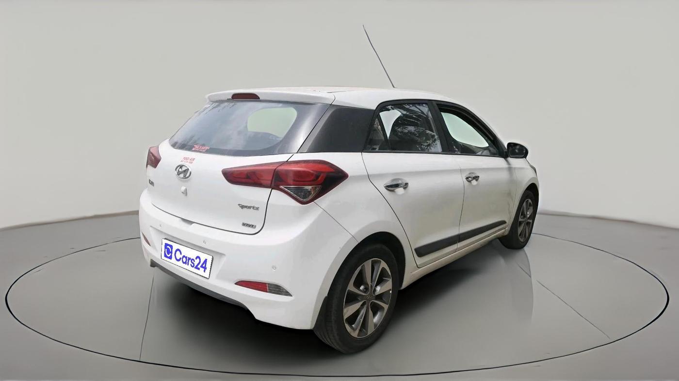 2015 Hyundai Elite i20 SPORTZ 1.2 (O), CNG, Manual, 1,10,567 km, exterior