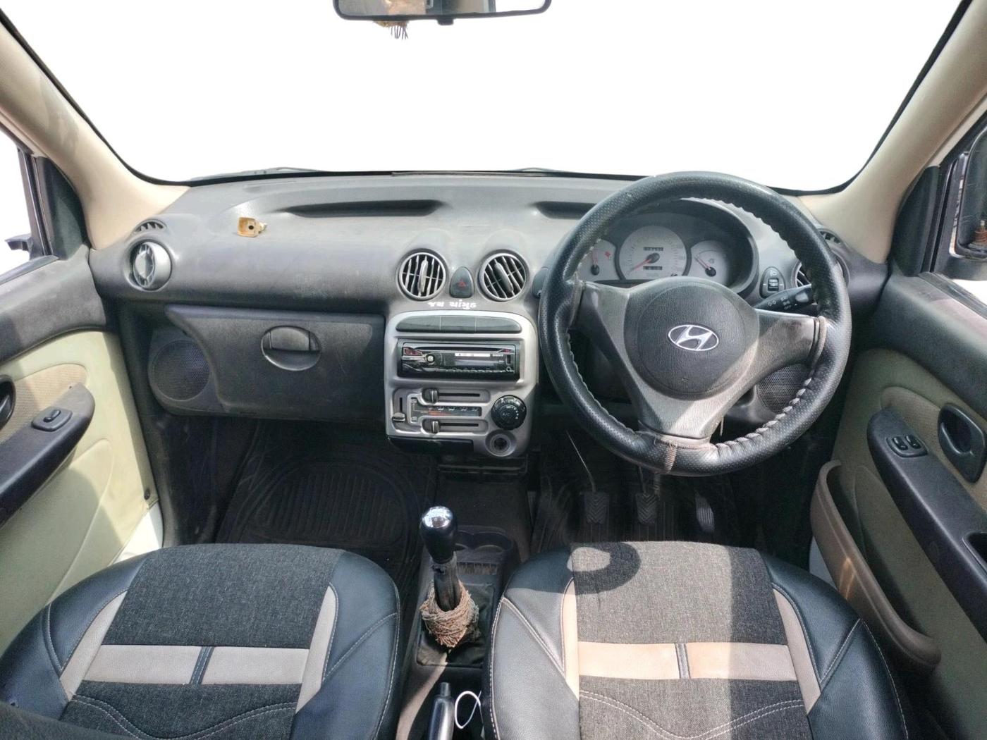 2011 Hyundai Santro Xing GL PLUS, CNG, Manual, 1,19,440 km, interior