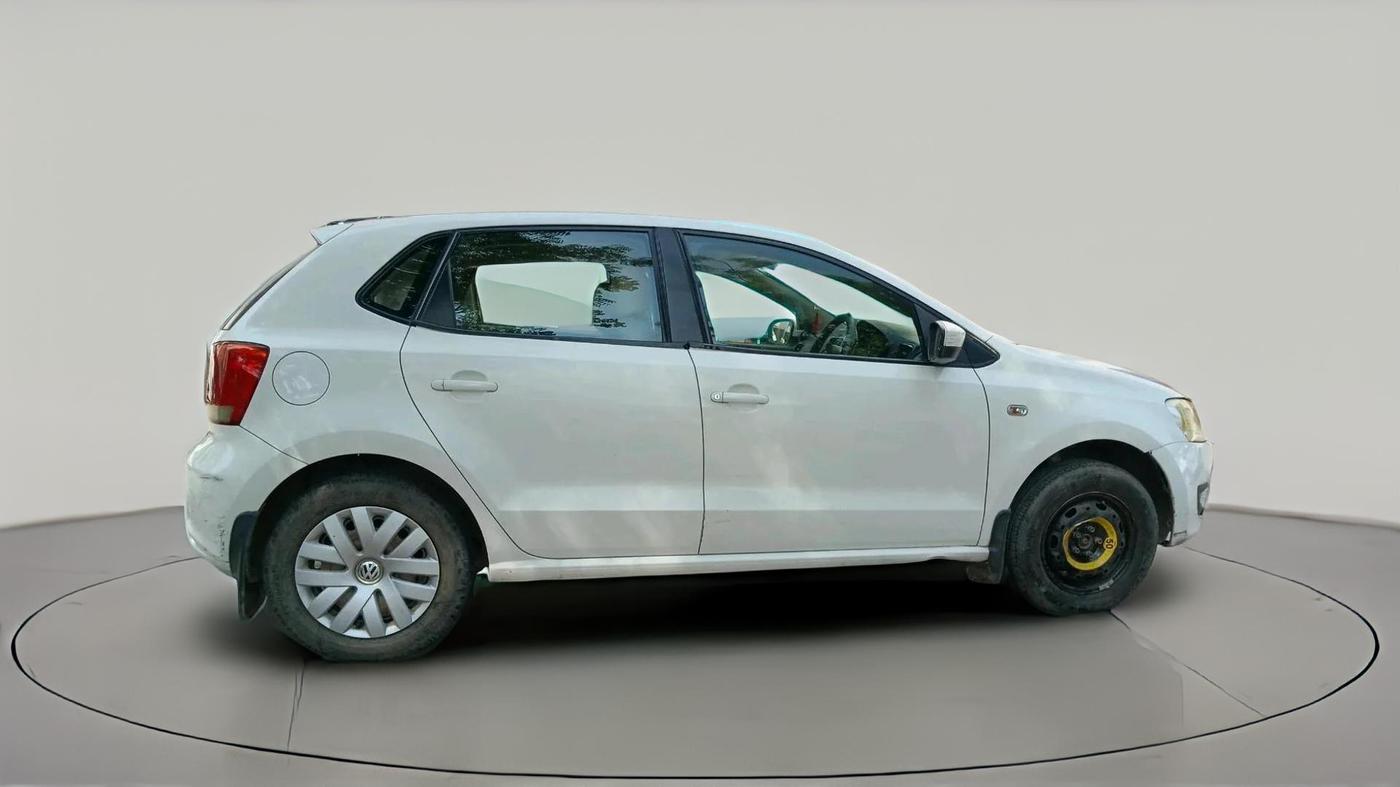 2013 Volkswagen Polo COMFORTLINE 1.2L, Diesel, Manual, 1,04,910 km, exterior