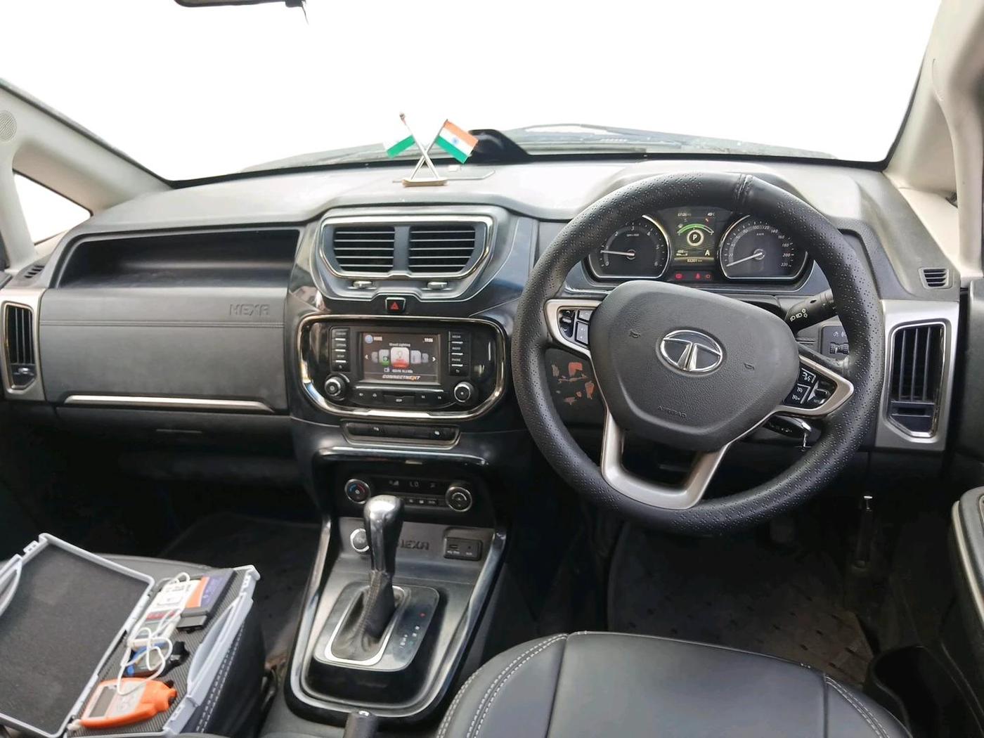 2017 Tata Hexa XTA 4X2 7 STR, Diesel, Automatic, 92,202 km, interior