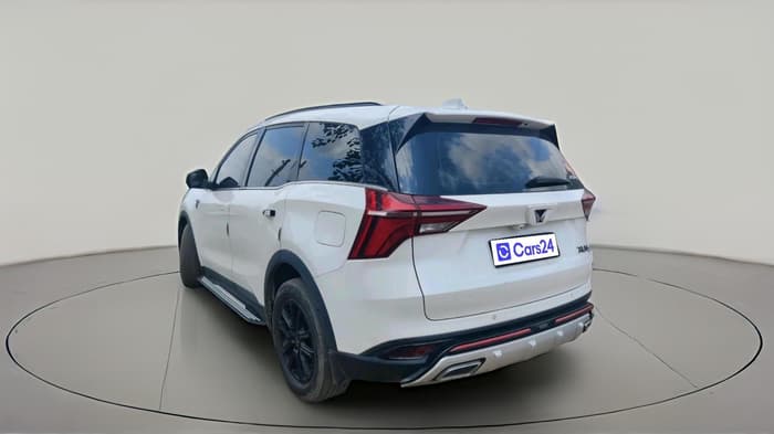 2023 Mahindra XUV700 AX 7 D MT 7 STR, Diesel, Manual, 60,795 km, exterior