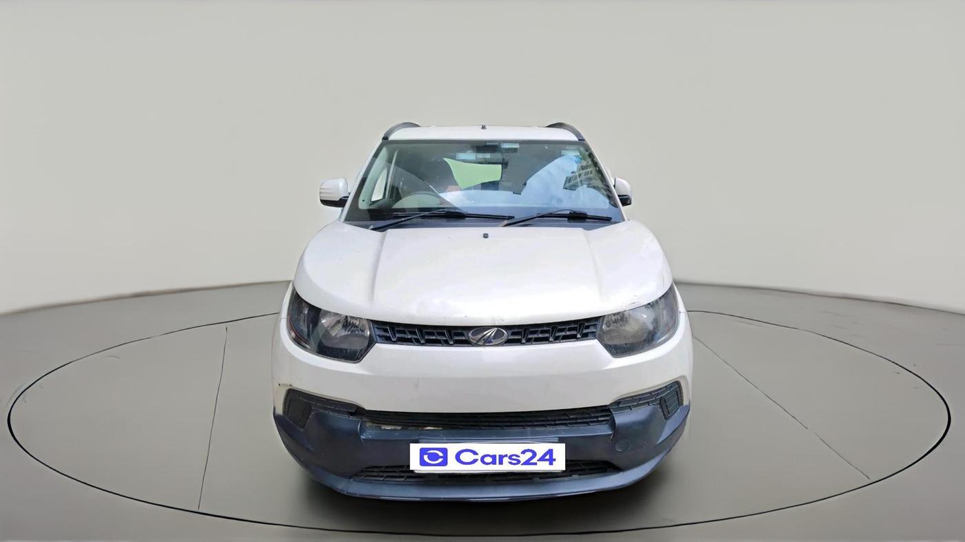 2016 Mahindra Kuv100 K4 6 STR, Petrol, Manual, 44,334 km, exterior