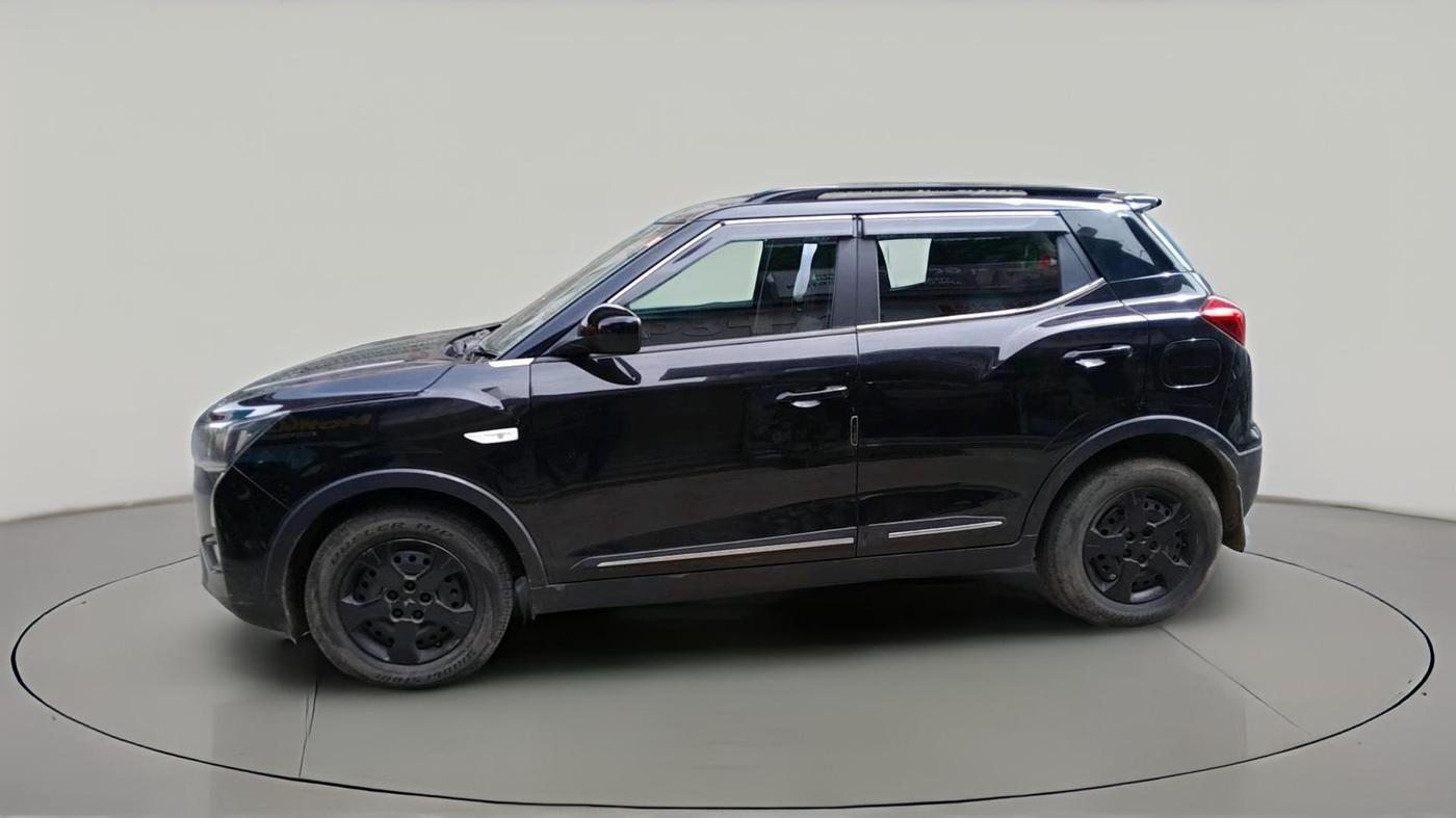 2023 Mahindra XUV300 W6 1.5 Sunroof Diesel, Diesel, Manual, 55,326 km, exterior