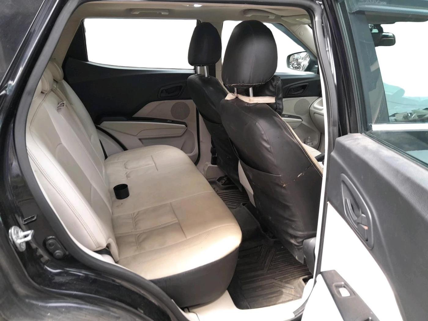 2023 Mahindra XUV300 W6 1.5 Sunroof Diesel, Diesel, Manual, 55,326 km, interior