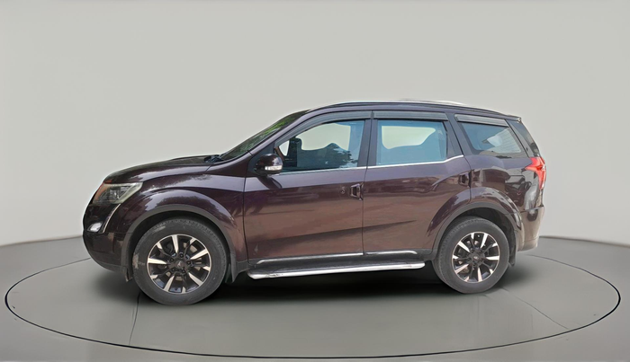 2018 Mahindra XUV500 W11 AT, Diesel, Automatic, 1,30,593 km, exterior