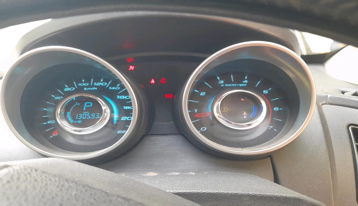 2018 Mahindra XUV500 W11 AT, Diesel, Automatic, 1,30,593 km, interior