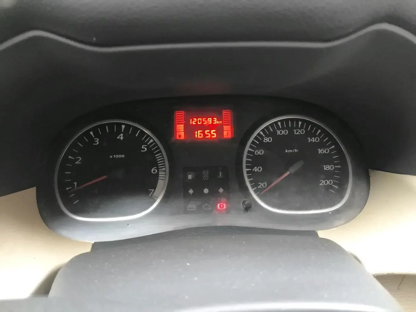 2014 Renault Duster 85 PS RXL DIESEL, Diesel, Manual, 1,20,593 km, interior