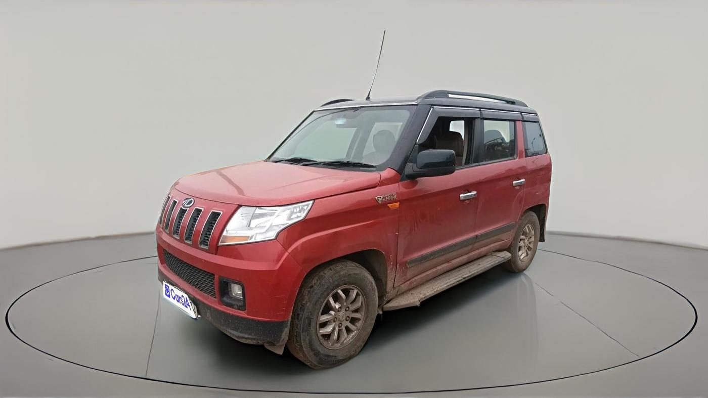 2018 Mahindra TUV300 T8 DUAL TONE, Diesel, Manual, 55,000 km, exterior