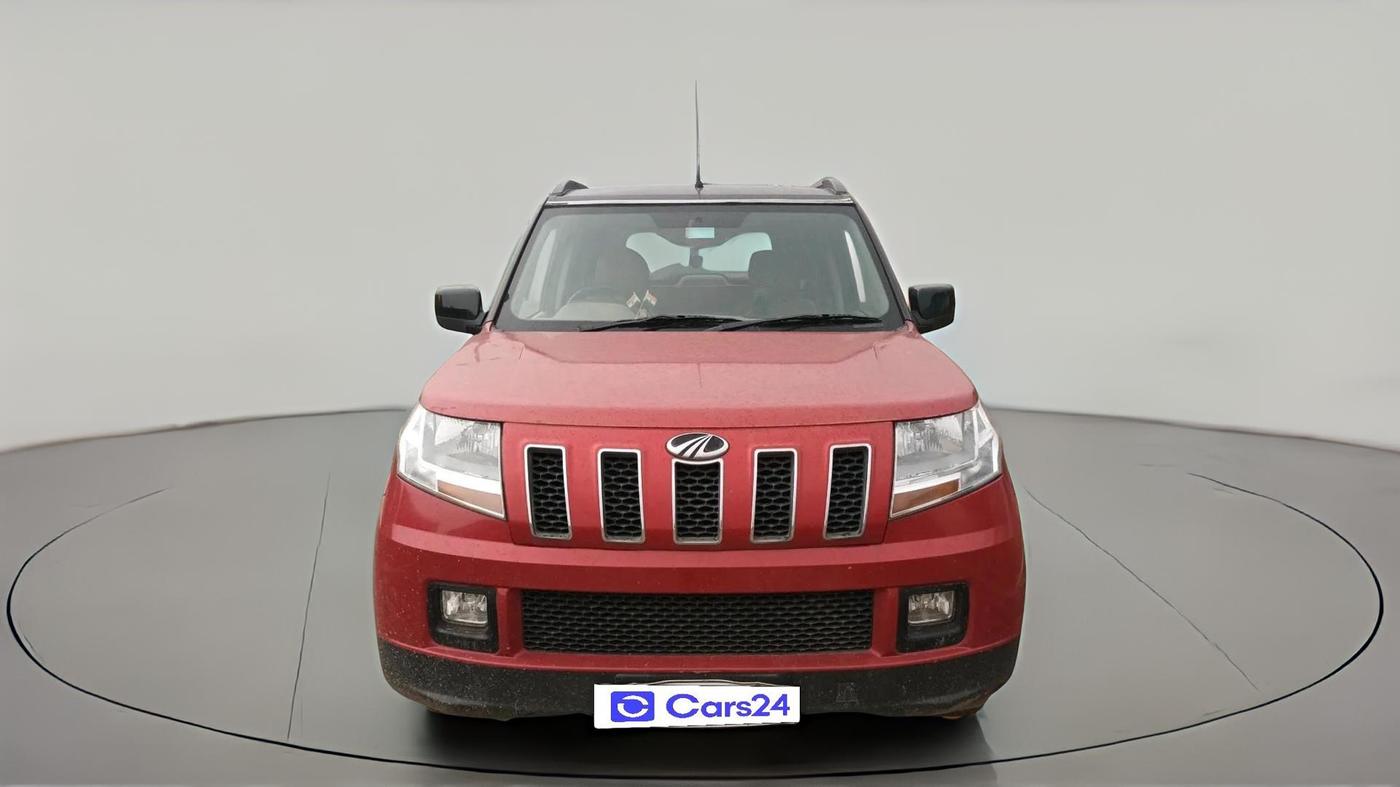 2018 Mahindra TUV300 T8 DUAL TONE, Diesel, Manual, 55,000 km, exterior