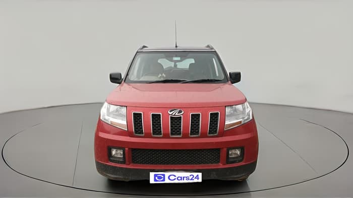 2018 Mahindra TUV300 T8 DUAL TONE, Diesel, Manual, 55,000 km, exterior