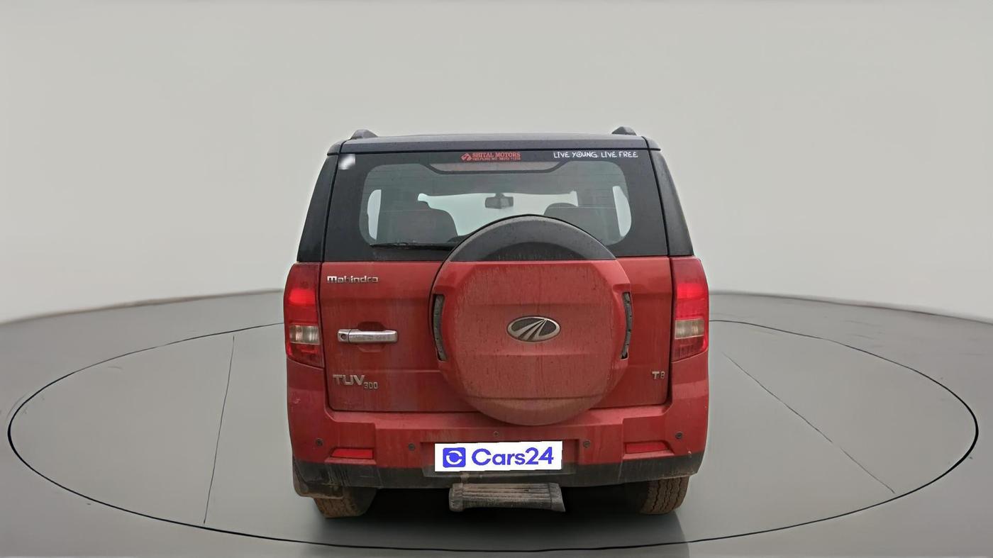2018 Mahindra TUV300 T8 DUAL TONE, Diesel, Manual, 55,000 km, exterior