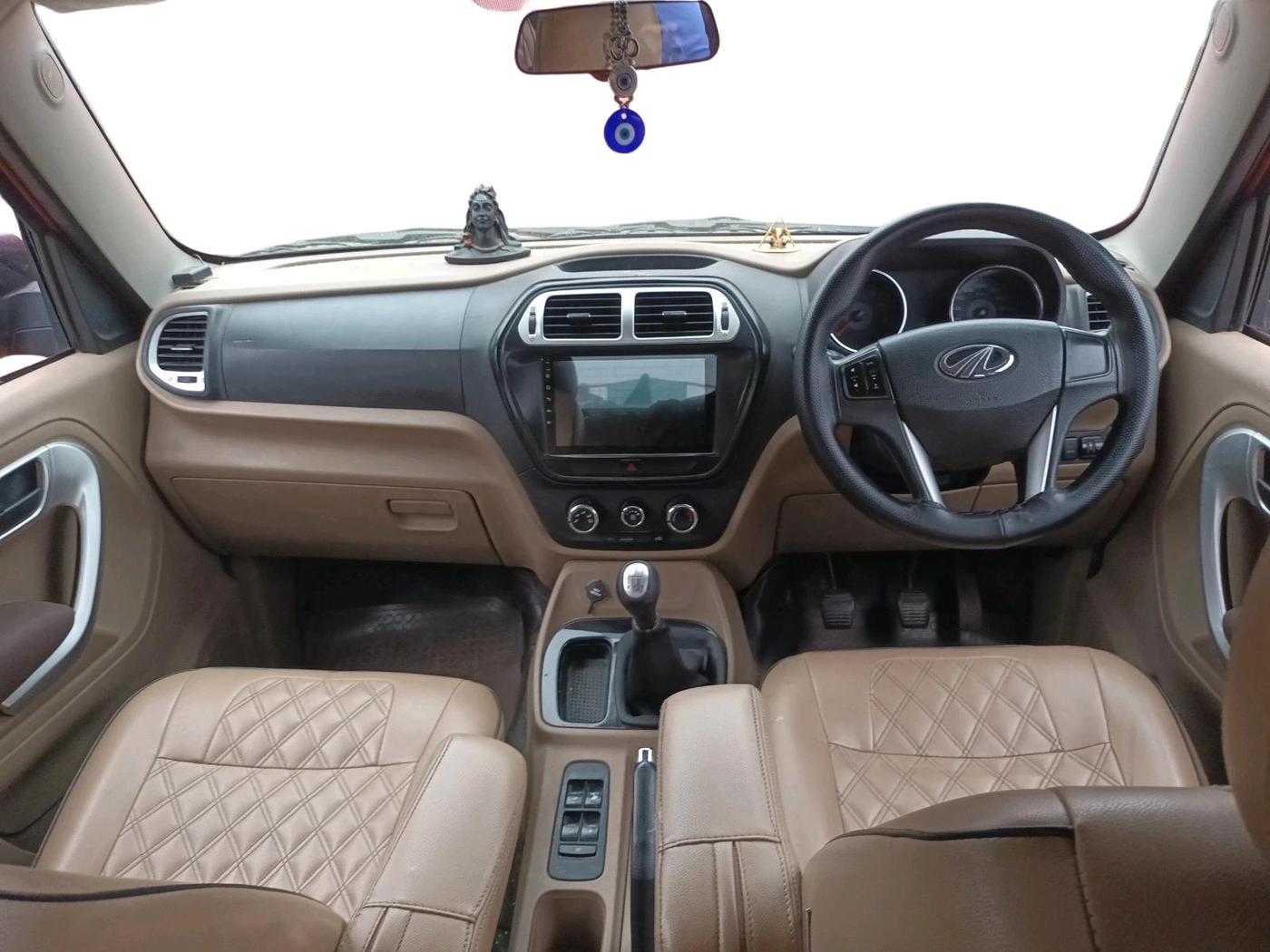 2018 Mahindra TUV300 T8 DUAL TONE, Diesel, Manual, 55,000 km, interior