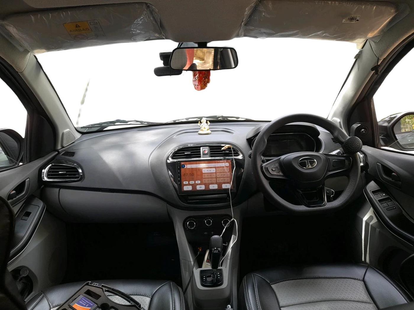 2024 Tata Tiago XTA PETROL, Petrol, Automatic, 17,180 km, interior