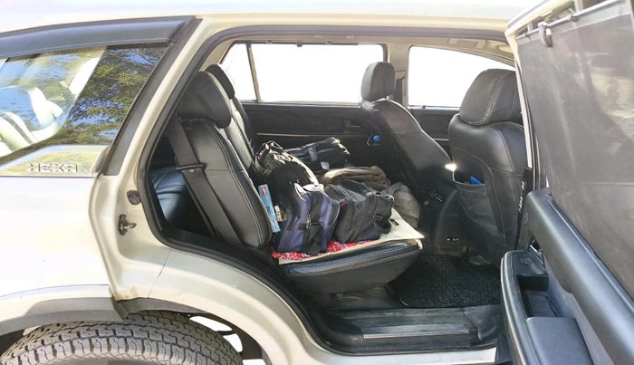 2017 Tata Hexa XM 4X2 7 STR, Diesel, Manual, 1,37,970 km, interior