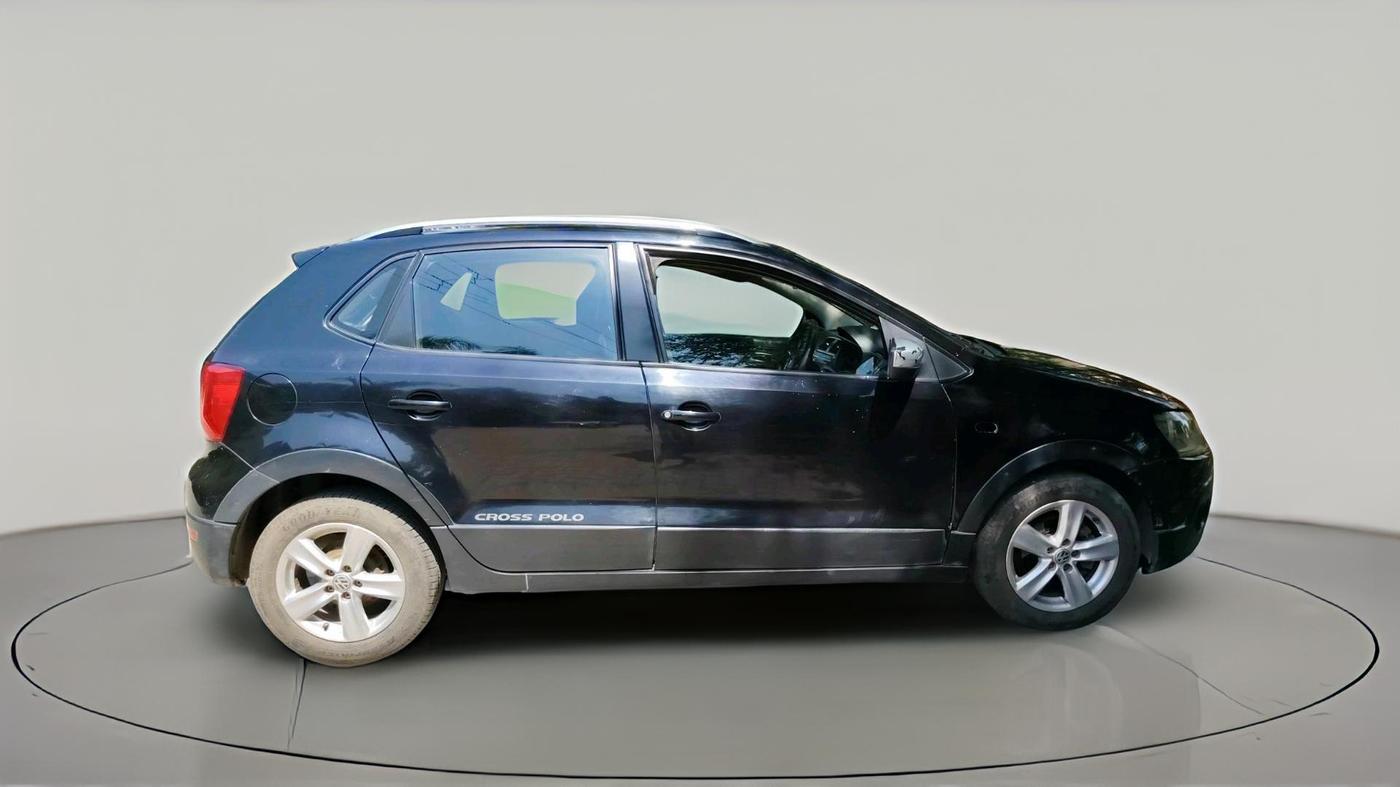 2014 Volkswagen Polo HIGHLINE1.5L, Diesel, Manual, 94,998 km, exterior