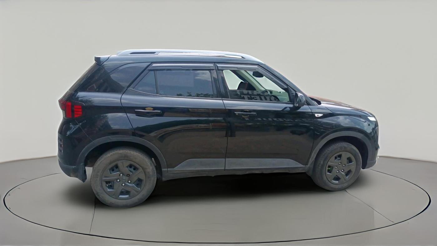2024 Hyundai VENUE S 1.2, Petrol, Manual, 18,605 km, exterior