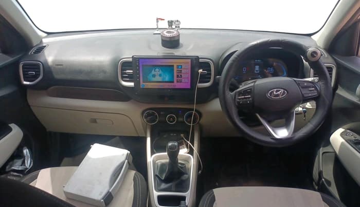 2024 Hyundai VENUE S 1.2, Petrol, Manual, 18,605 km, interior