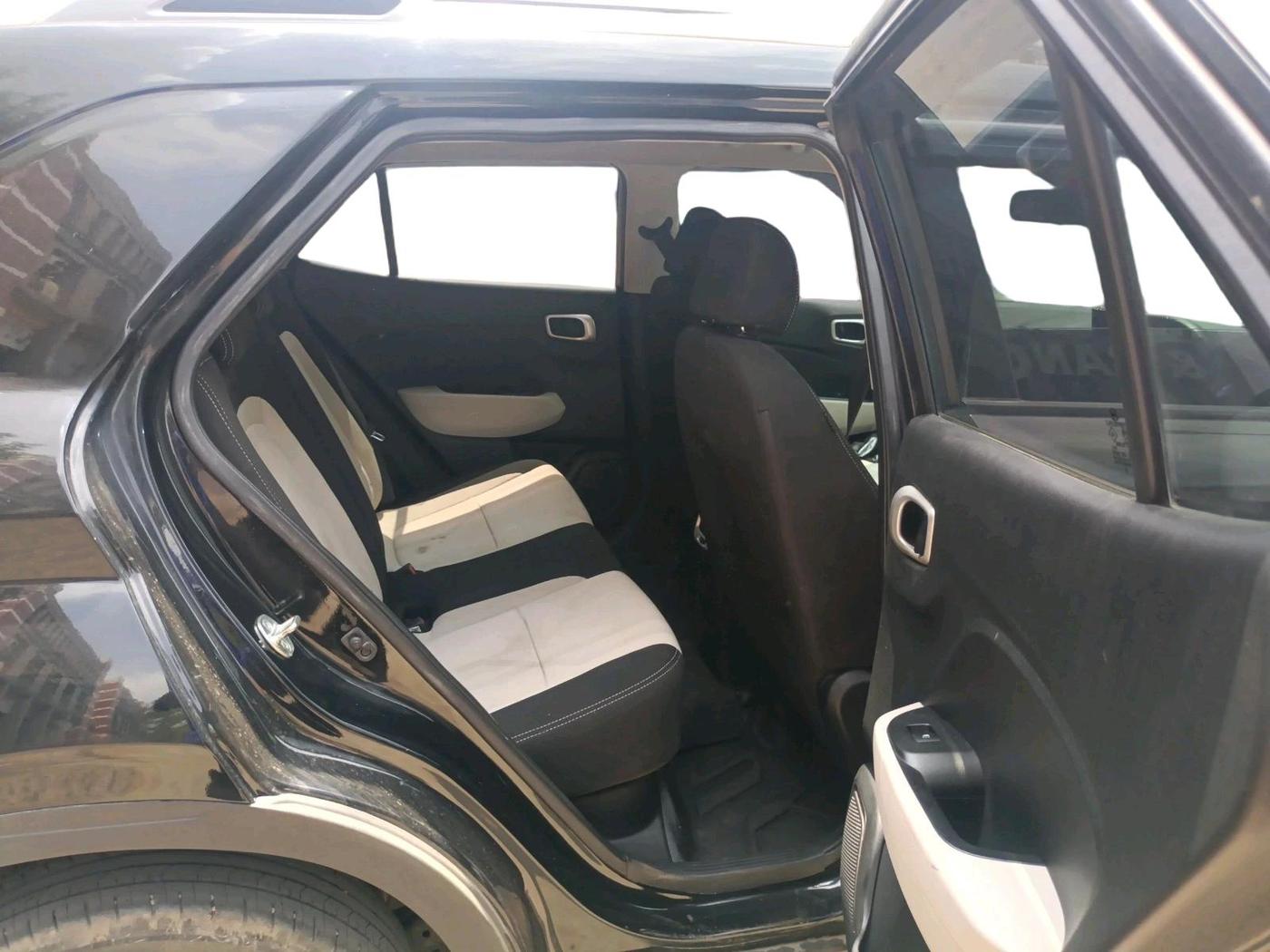 2024 Hyundai VENUE S 1.2, Petrol, Manual, 18,605 km, interior