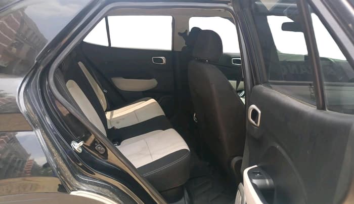 2024 Hyundai VENUE S 1.2, Petrol, Manual, 18,605 km, interior