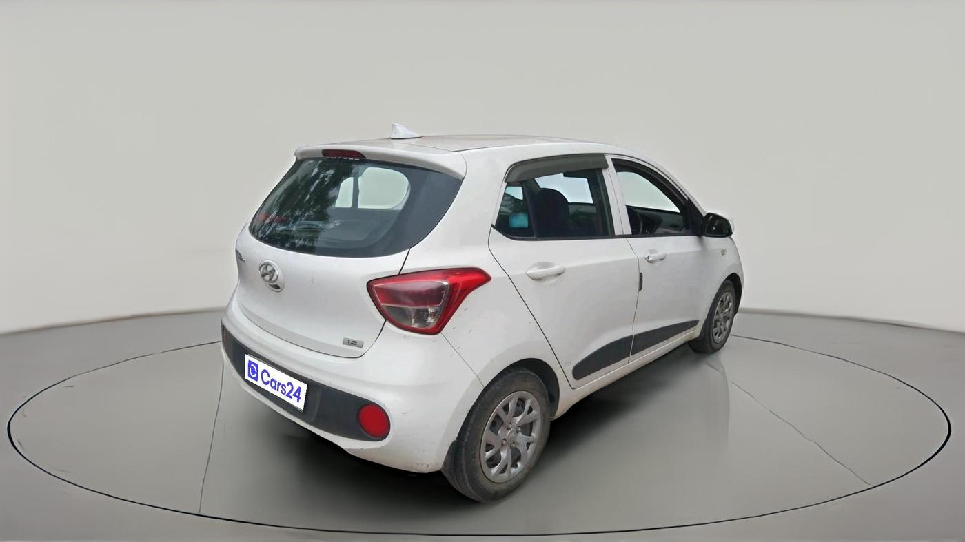 2017 Hyundai Grand i10 MAGNA 1.2 KAPPA VTVT, CNG, Manual, 68,064 km, exterior