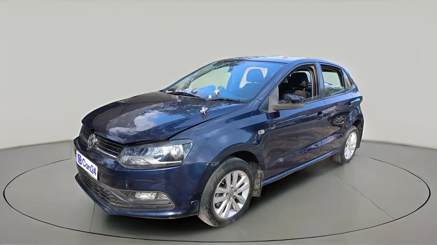 2015 Volkswagen Polo COMFORTLINE 1.5L, Diesel, Manual, 1,36,735 km, exterior