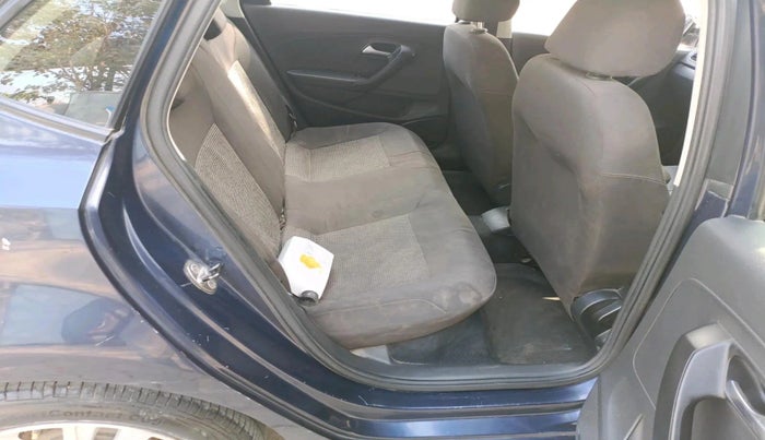 2015 Volkswagen Polo COMFORTLINE 1.5L, Diesel, Manual, 1,36,672 km, interior