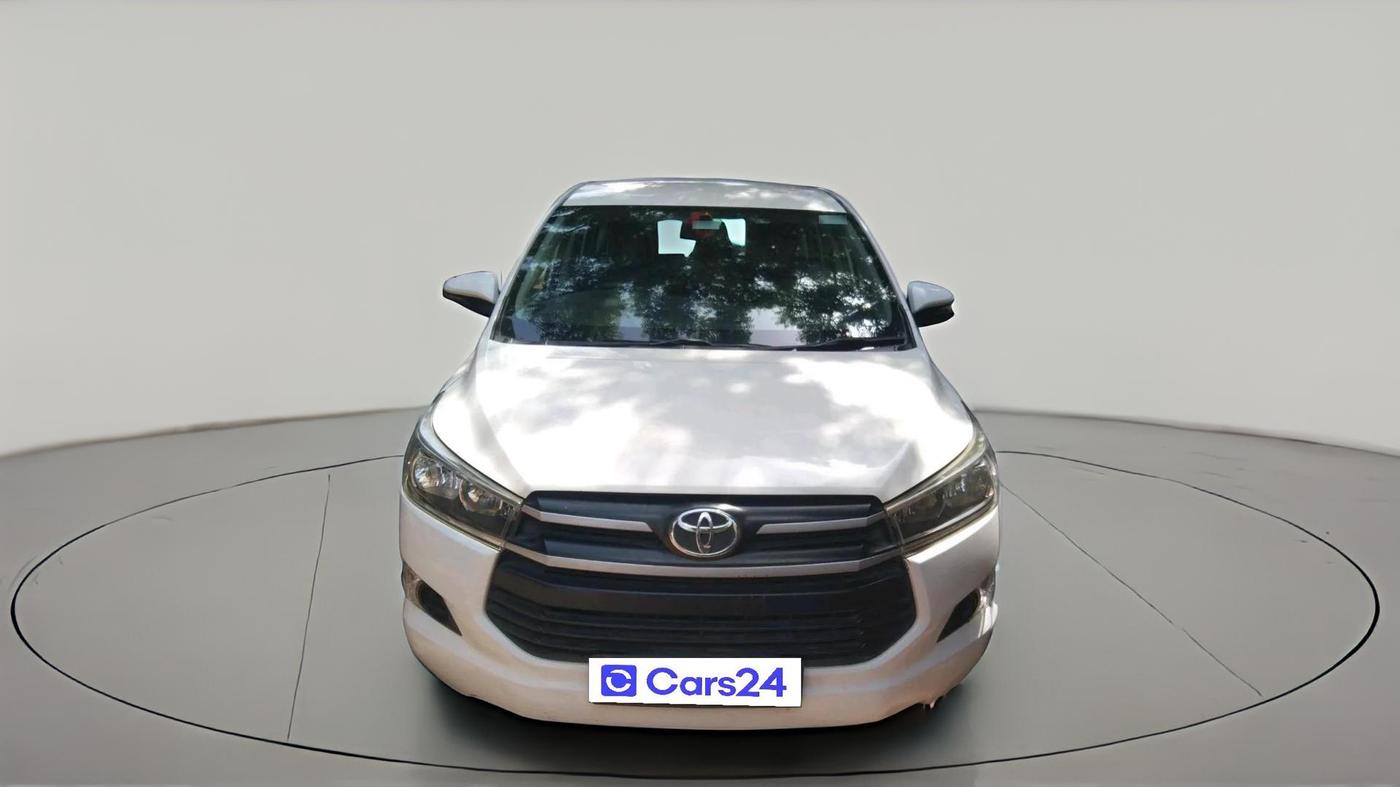 2020 Toyota Innova Crysta 2.4 G 8 STR, Diesel, Manual, 99,157 km, exterior