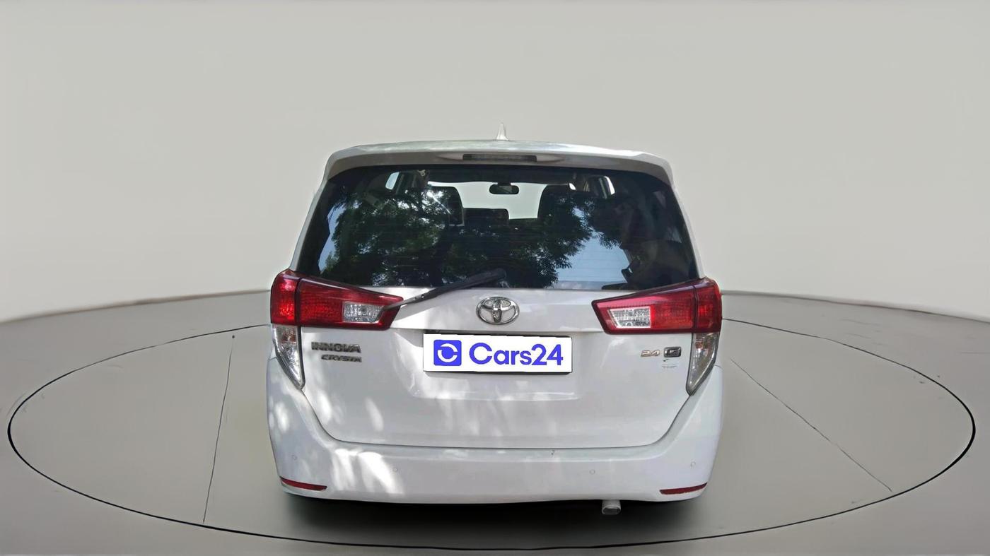 2020 Toyota Innova Crysta 2.4 G 8 STR, Diesel, Manual, 99,157 km, exterior