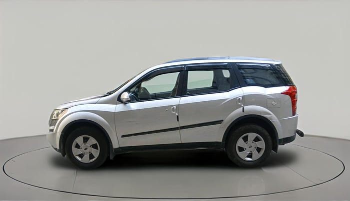 2015 Mahindra XUV500 W6, Diesel, Manual, 1,15,328 km, exterior