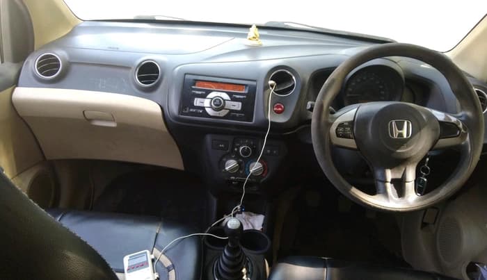 2015 Honda Brio VX MT, CNG, Manual, 1,05,210 km, interior