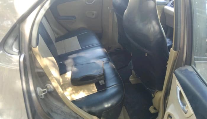 2015 Honda Brio VX MT, CNG, Manual, 1,05,210 km, interior