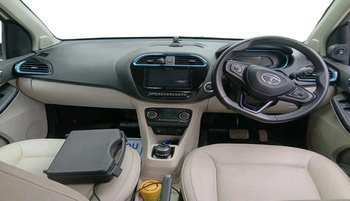 2023 Tata TIAGO EV XZ PLUS TECH LUX LONG RANGE, Electric, Automatic, 44,252 km, interior