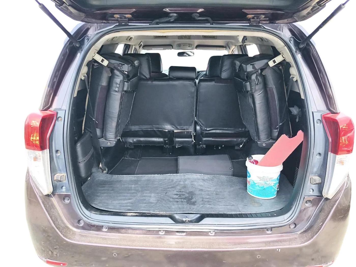 2016 Toyota Innova Crysta 2.4 GX 8 STR, Diesel, Manual, 2,54,809 km, exterior