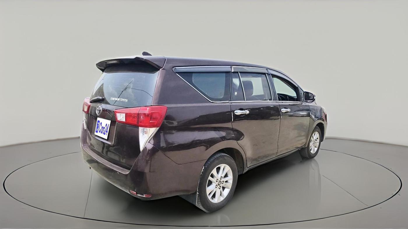 2016 Toyota Innova Crysta 2.4 GX 8 STR, Diesel, Manual, 2,54,809 km, exterior