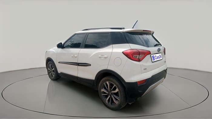 2021 Mahindra XUV300 W8 (O) 1.2 PETROL, Petrol, Manual, 77,132 km, exterior