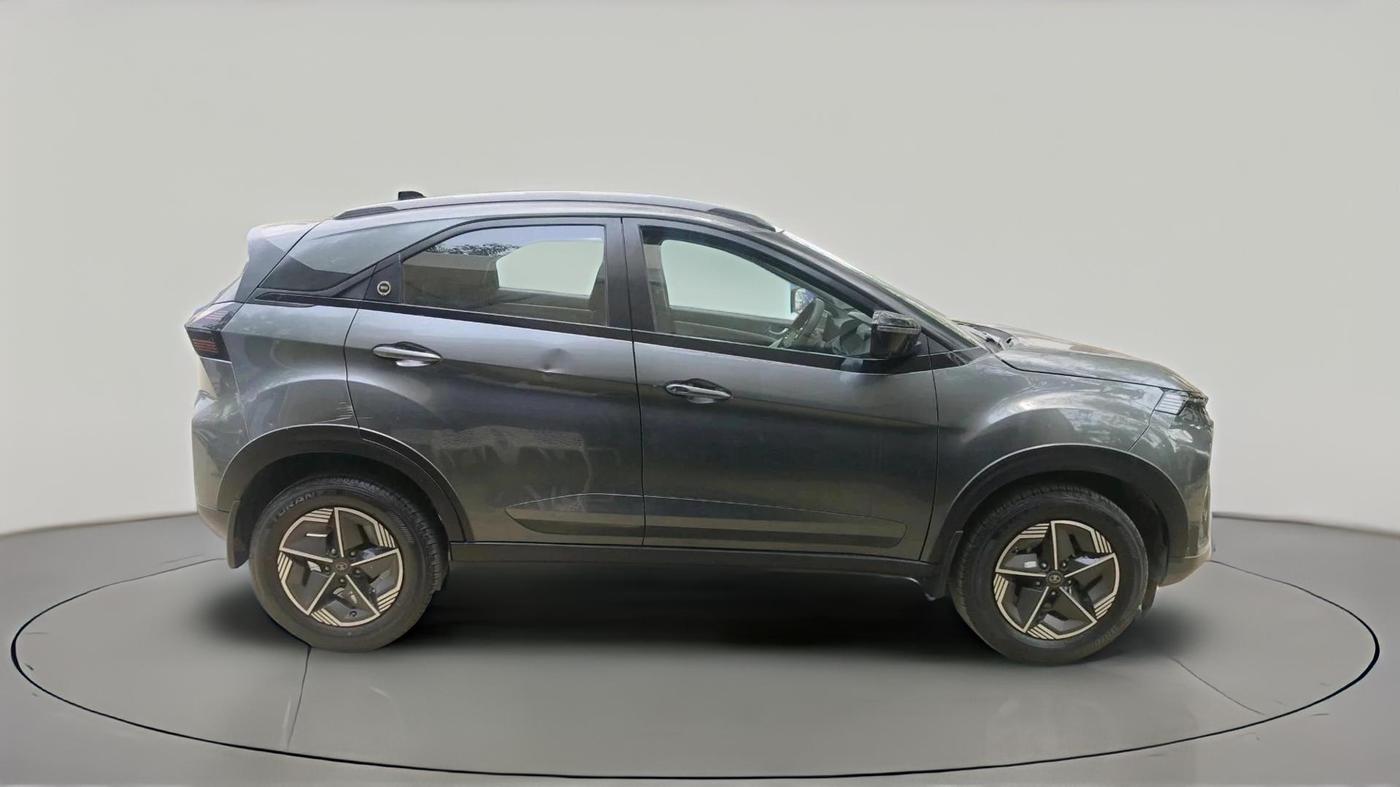2024 Tata NEXON CREATIVE PLUS S 1.2 REVOTRON 7 DCA, Petrol, Automatic, 29,351 km, exterior