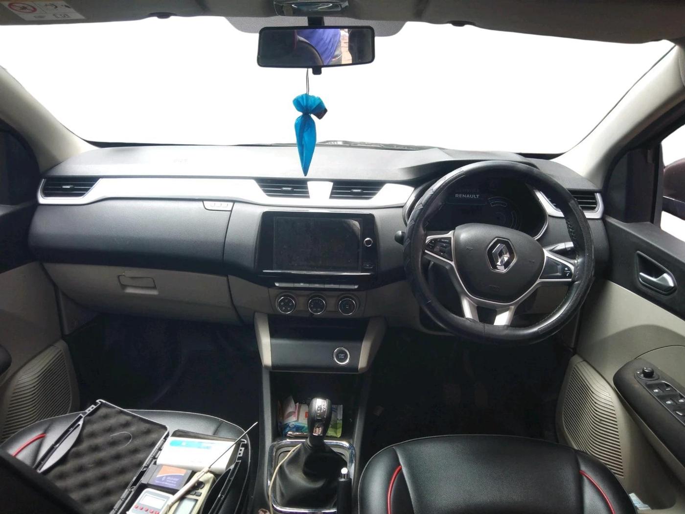 2021 Renault TRIBER RXZ AMT, Petrol, Automatic, 22,125 km, interior