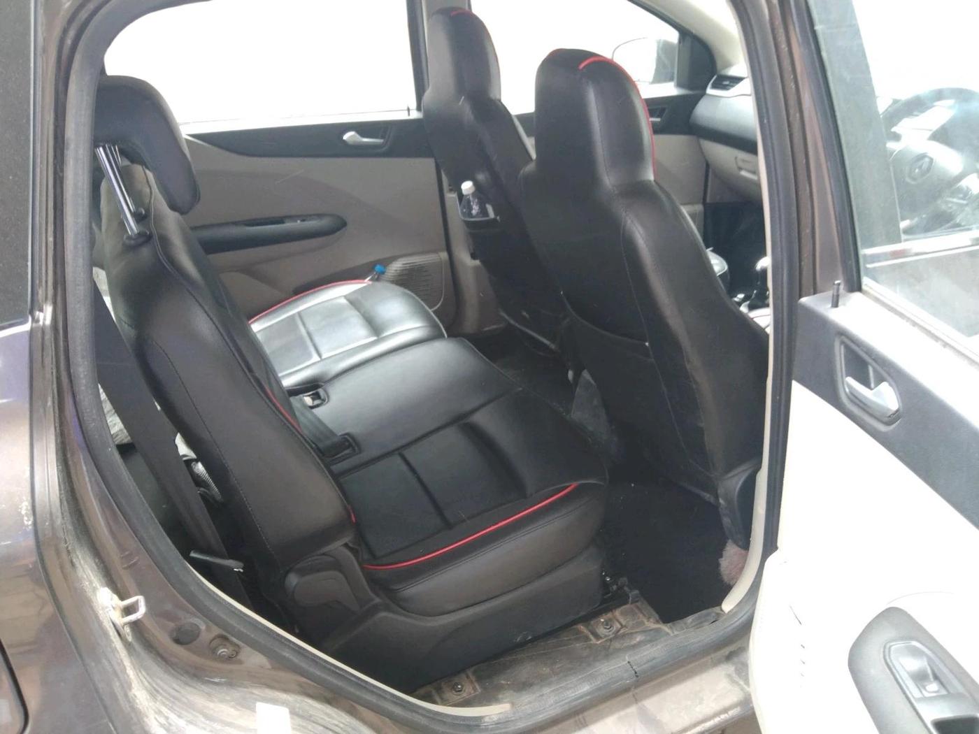 2021 Renault TRIBER RXZ AMT, Petrol, Automatic, 22,125 km, interior