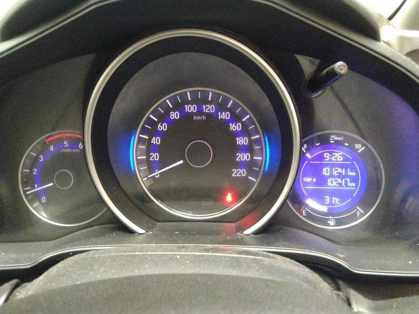 2018 Honda WR-V 1.5L I-DTEC VX MT, Diesel, Manual, 1,01,241 km, interior