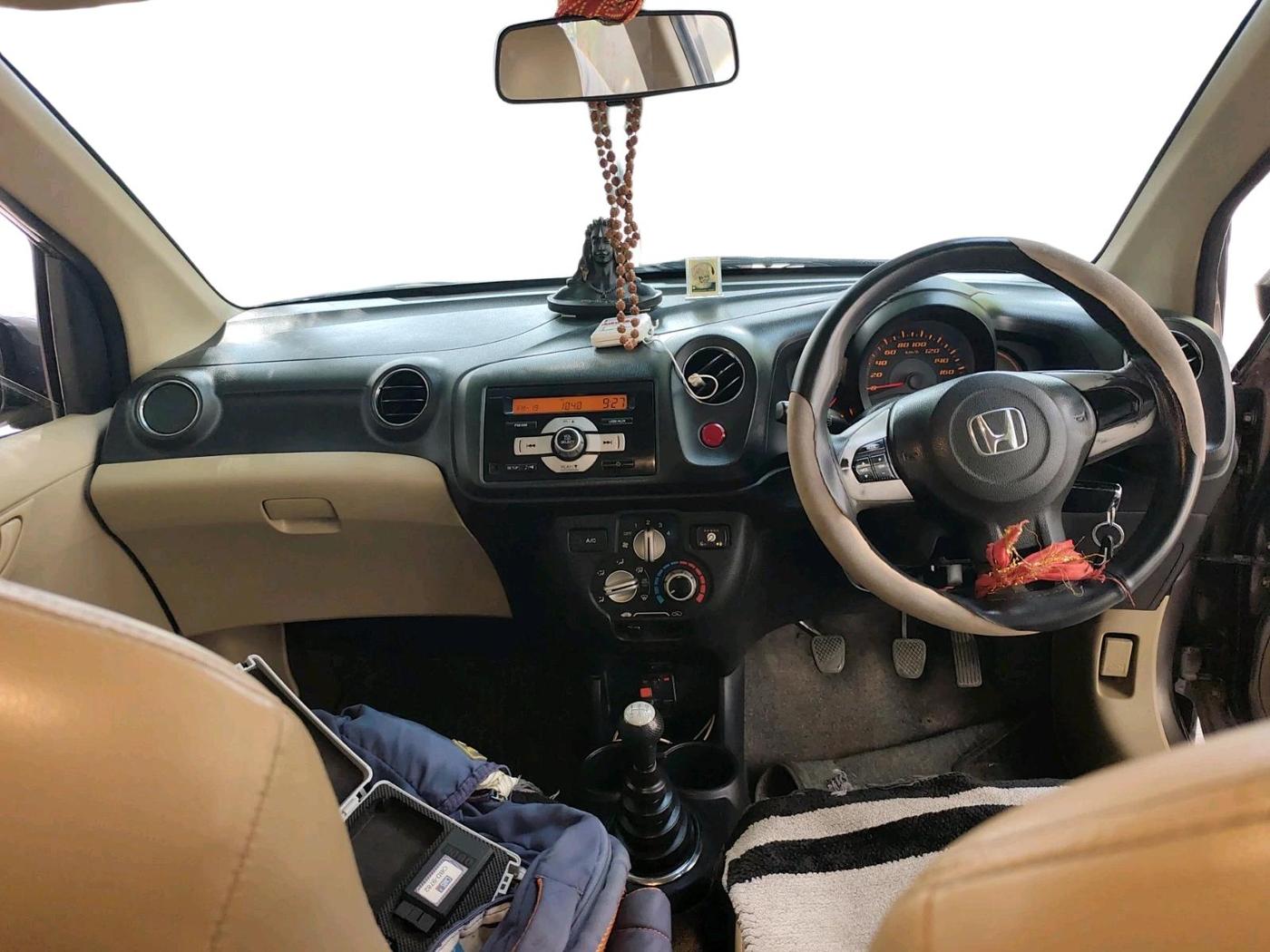 2014 Honda Amaze 1.2L I-VTEC S, CNG, Manual, 95,433 km, interior