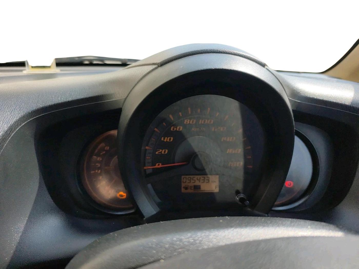 2014 Honda Amaze 1.2L I-VTEC S, CNG, Manual, 95,433 km, interior