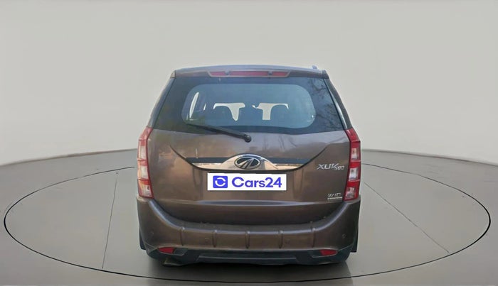 2017 Mahindra XUV500 W10 AT, Diesel, Automatic, 88,331 km, exterior