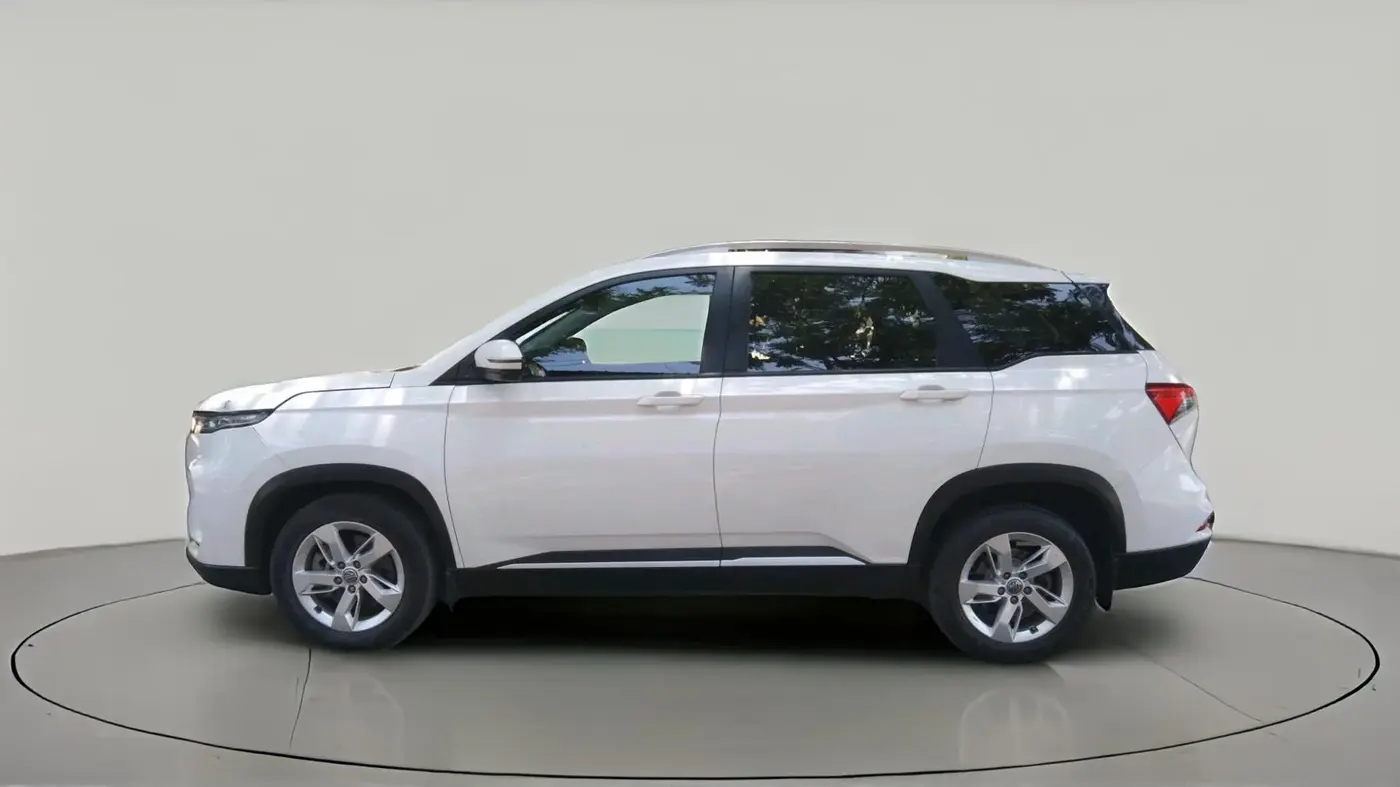 2021 MG HECTOR PLUS SUPER 1.5 PETROL TURBO HYBRID MT 7-STR, Petrol, Manual, 74,090 km, exterior